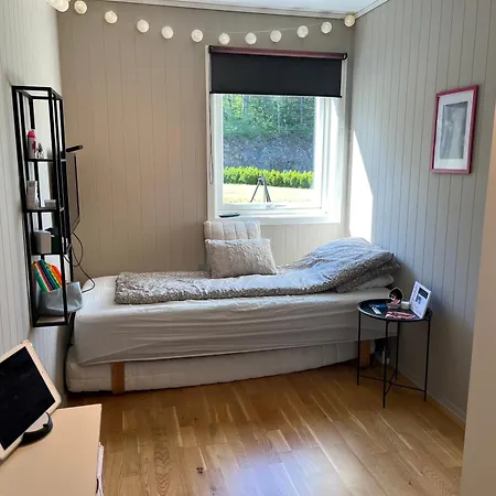 Lintjonnveien Holiday home *