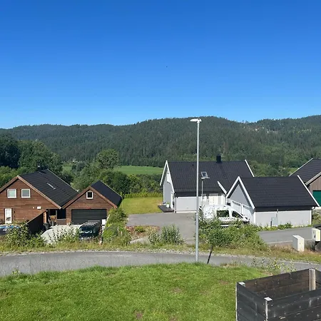 Lintjonnveien Holiday home